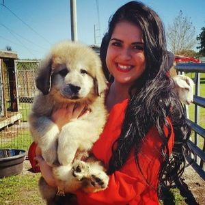 Meet your Posher, Cassandra